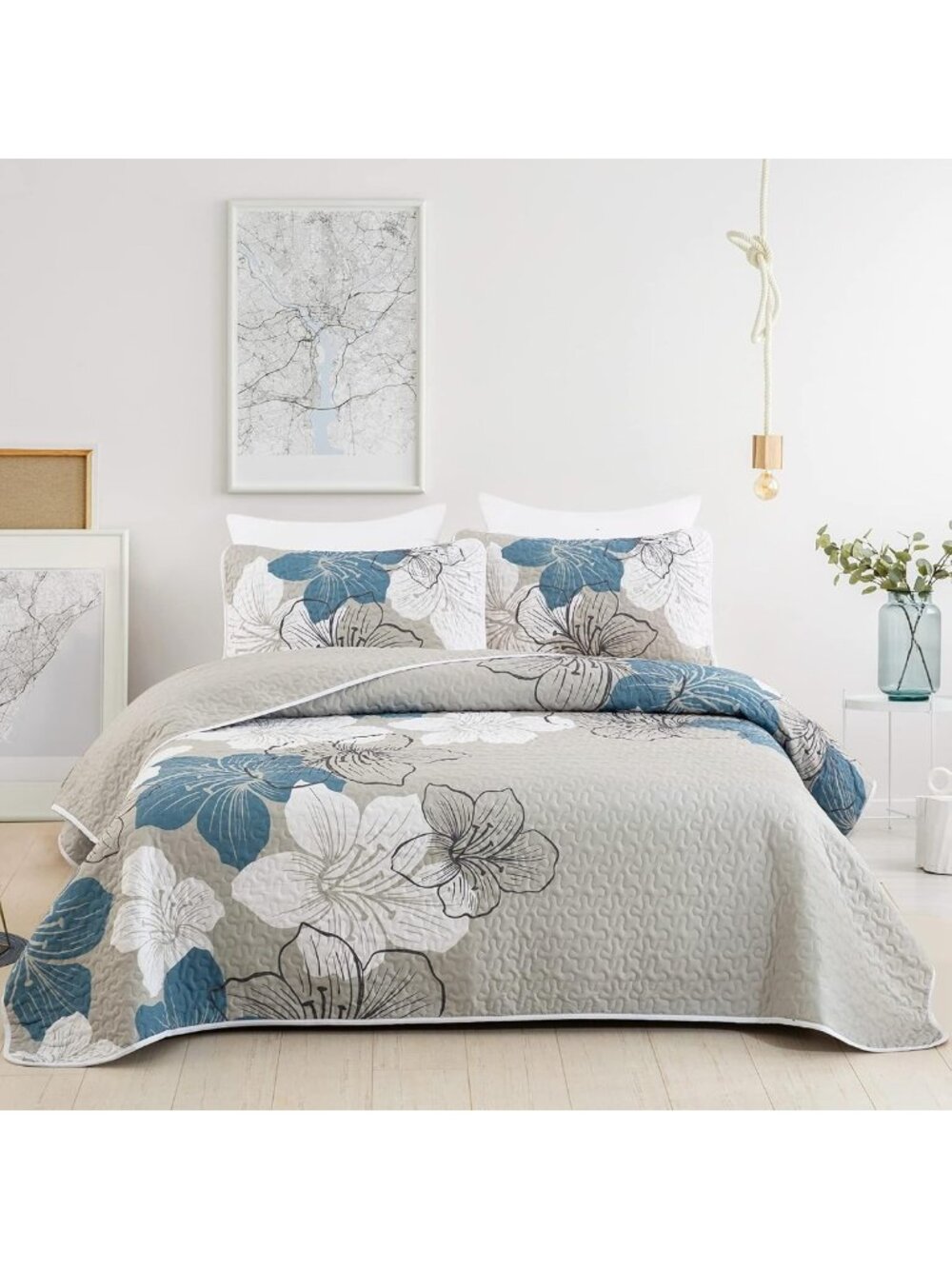California King Size 3-Piece Blue Floral Quilt Bedding Set - Cozy & Stylish
